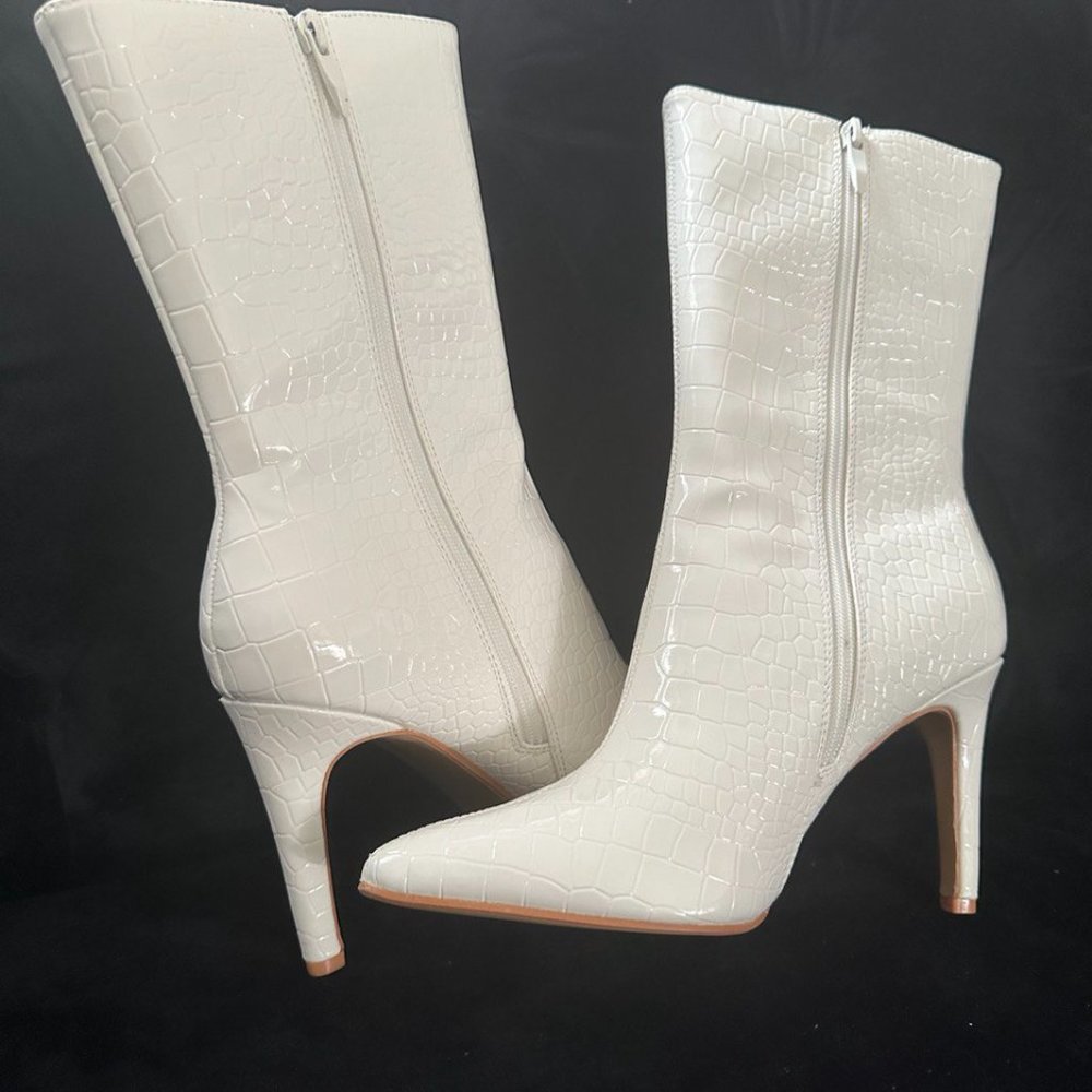 White Leather Italian Boots Pointed Toe Heel Mid Calf Size 8